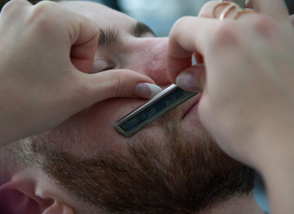 Barber - usługi z myślą o brodaczach